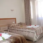 Akdeniz Ξενοδοχείο Ολουντενίζ
