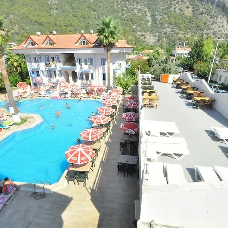 Akdeniz מלון 3*
