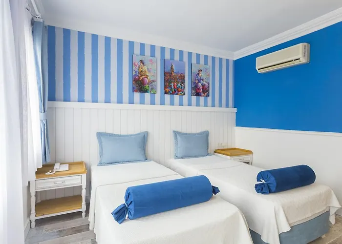 ホテル Akdeniz 3*