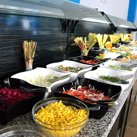 Akdeniz Otel 3*