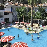 Akdeniz Отель 3*