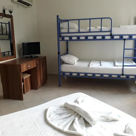 Akdeniz 厄吕代尼兹